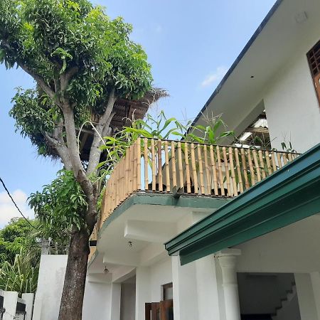 Mangohut Joy Apartment Anuradhapura Bagian luar foto